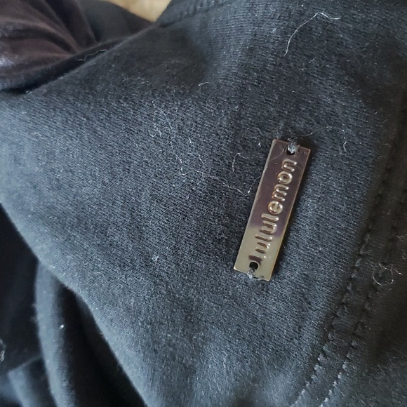 Lululemon Sweater Womens Size 6 blaxk Coast Wrap Jacket Snap Front - Picture 7 of 7